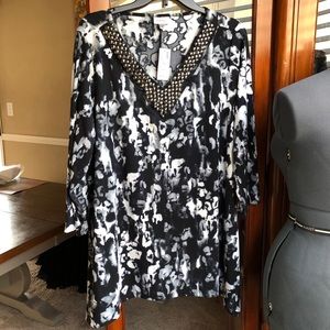 Avenue Tunic Size 18/20
